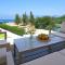 Jenny - Beachfront Apartment