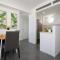 Jenny - Beachfront Apartment