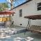 Coastal Retreat Oasis- Perfect for large groups by Deity Villas - Atlanta
