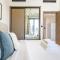 Stunning Apt with Artful Interior and Urban Views - Dubaj
