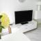 Colourful Bright Centred Aparment with Ocean View 911, Ponderosa