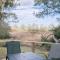 Marsh View - Modern Getaway - Mins from Downtown - Сейнт-Огастін