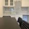 Deerpark semi sleeps 8 with sofa bed - 卡舍尔