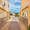 Golden Glow Bungalow with AC and pool - Caserío Cañada