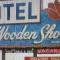 Wooden Shoe Motel - Holland