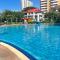 Mina view condo 61/Next to Jontien bus station - Pattaya Sud