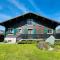 Chalet entre lac et montagnes