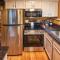 Gatlinburg Cabin With Breathtaking Views, Hot Tub, Sauna, 10 min to downtown and National Park