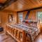 Gatlinburg Cabin With Breathtaking Views, Hot Tub, Sauna, 10 min to downtown and National Park