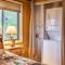 Gatlinburg Cabin With Breathtaking Views, Hot Tub, Sauna, 10 min to downtown and National Park
