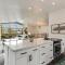 Mountain views and access! 4BR 3.5BA - ساندي