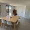 Suzie Q - Spacious 4BR home - 150m to beach - Pet Friendly