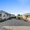 Stargazers Waterfront Hot tub Cottage Tasmania - Clarence Point