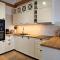 Apartment Bluemare B6 with Shared Pool - Ližnjan