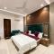 THE LUXURY PLATINUM INN --Luxury Deluxe Rooms -- Chandigarh Road - Ludhijána