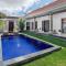 Stylish Villa With Open Grass-field View - Sempidi