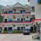 Red Rose Hotel