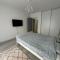 White DeLuxe Apartment