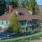 Engadine Inn and Cabins - Candler