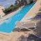 Lou Olivie, appartement climatisé avec piscine aux pieds Alpilles