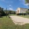 Lou Olivie, appartement climatisé avec piscine aux pieds Alpilles