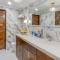 Adoras Place - Sleeps 16