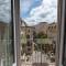 La Divina - free parking -