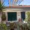 La Casita , 2 Floors Apartment, Private Parking 1 car OR 2 Bikes, Air-Cond and Terrace