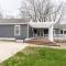 Douglas Cottage - Great location walking distance to both Douglas beach and Downtown! - Douglas