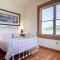 Colonial 1 - studio apartment overlooking the Black River - 南黑文