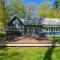 My Blue Haven - Shared lake access across the street! Glamorous home! - Fennville