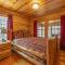 The Great Escape - Cabin with shared pool access - Saugatuck