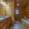 The Great Escape - Cabin with shared pool access - Saugatuck