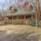 The Great Escape - Cabin with shared pool access - Saugatuck