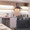 Best Houses 102 - Hut Spot Peniche