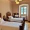 Olea Apartments in a Historic 17th Century Palace Perast