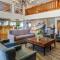 Best Western Plus Edmonds Harbor Inn