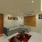 1BHK APPARTMENT @THE CANVAS LOFT - تريفاندروم