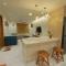 1BHK APPARTMENT @THE CANVAS LOFT - تريفاندروم