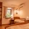 Historic Seafront Family Villa