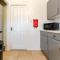 A&S Properties, No guest fees, Bank transfe deposit available - Fallings Park