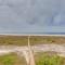 Beachfront Dauphin Island Condo with 2 Pools and Sauna - 多芬岛