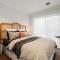 Hamptons Haven Luxe 4 bedroom, 2 bathroom, WIFI, Great for wedding stays Managed by Host On The Coast