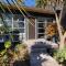 Top Floor Bed and Breakfast