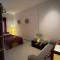 Rocky Cafe & Mini Apartment - Siem Reap