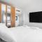Ashdod Luxe Escape Spacious, Stylish, with Mamád - 阿什杜德