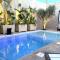 Magnifique villa avec piscine chauffée Magnifique villa avec piscine chauffée