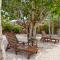 Crescent Beach Villas By Beachside Management