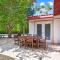 Crescent Beach Villas By Beachside Management