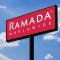 Ramada by Wyndham Bainbridge - 班布里奇